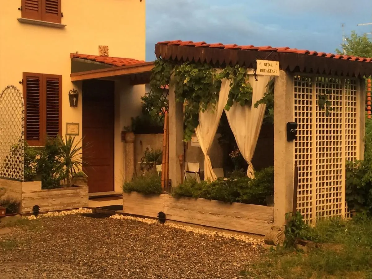 B&B Il Rustico Turate 3*,  Italy
